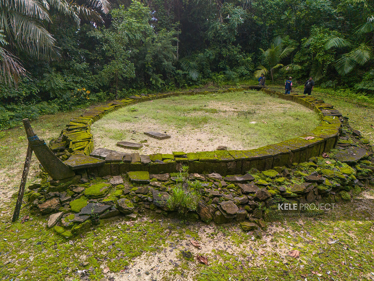 Perahu Batu (Natar), Pusat Spiritual dan Adat di Desa Arui Bab, Kepulauan Tanimbar Maluku